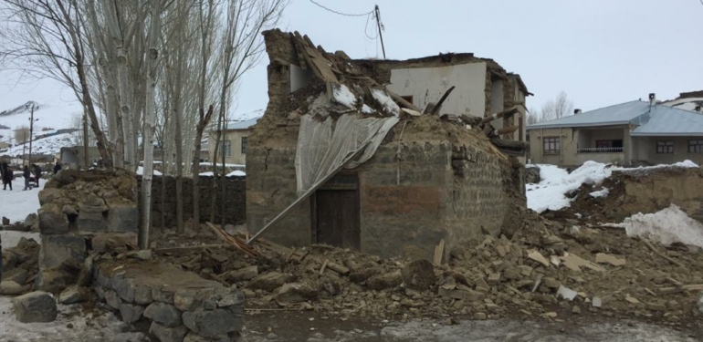 İran'daki deprem Van'da da hissedildi
