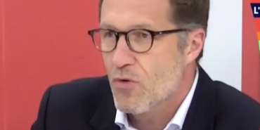 DE9B54BD-2ED2-4E57-A7DA-1CC302672D23