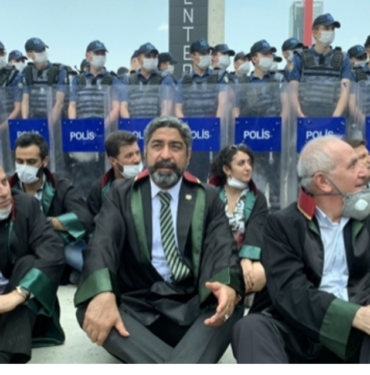 E2BDB5A7-76F8-4A8E-993F-8E22BCE9DED8