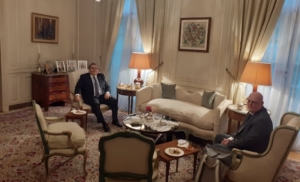 166EA9E3-83A8-4B28-B26B-BF984182FA27