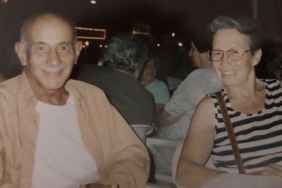 1F5BB60B-FD59-4758-947C-28764A782A1C