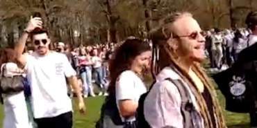 3F01BE12-9F82-48C6-9DB8-56E408275B1A