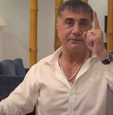 EE9EB43B-99BC-40C1-847D-D647C5FBCB55