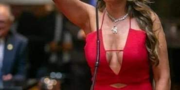 3D87C1BD-106F-4D5B-A90F-FBA877241FE6