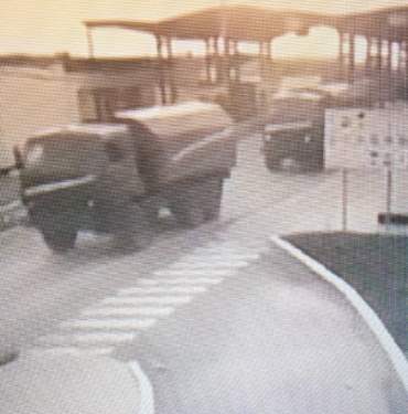 22B6FD1D-2644-4640-AE27-FD321617F49C