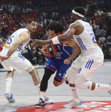Anadolu Efes - Real Madrid