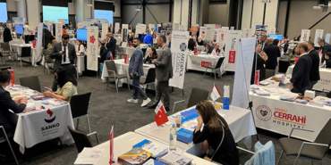 HOLLANDA’NIN DE TELEGRAAF GAZETESİ Kapak