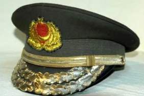 komutan şapkası