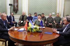 dunyanin-gozu-lviv-de-kritik-uclu-zirve-sona-erdi