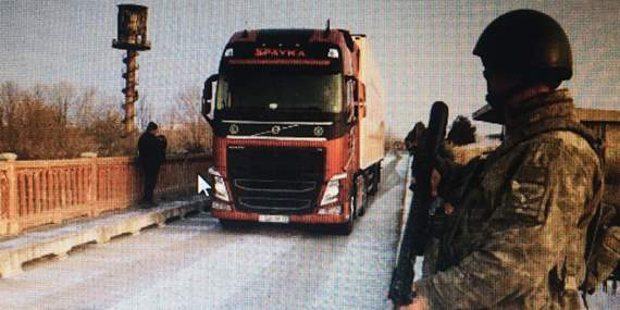 Ermenistan’dan insani yardım konvoyu..