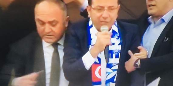 Erzurum’da İmamoğlu’na çirkin saldırı!