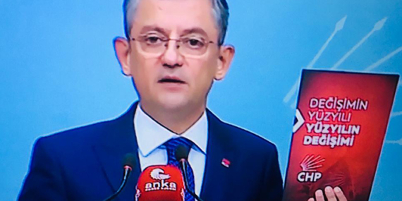 CHP’de Özgür Özel, başkan adayı olduğunu resmen açıkladı..