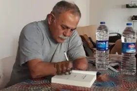 ibrahim çenet kitap imzalıyor