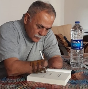 ibrahim çenet kitap imzalıyor