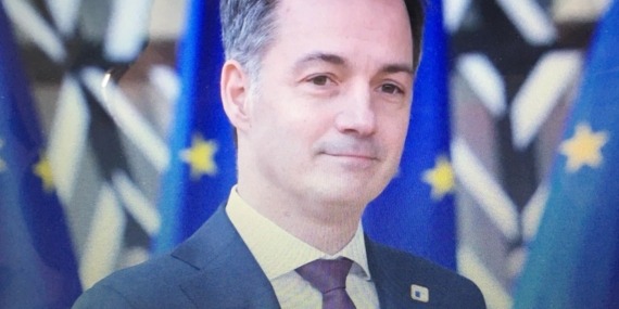 Başbakan Alexander De Cro,” PKK Bir Terör örgütüdür”