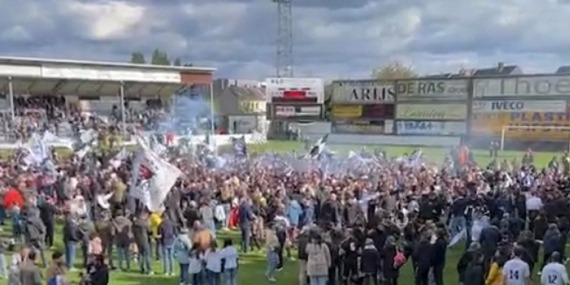 Eendracht Aalast şampiyon olarak bir üst kümeye çıktı..