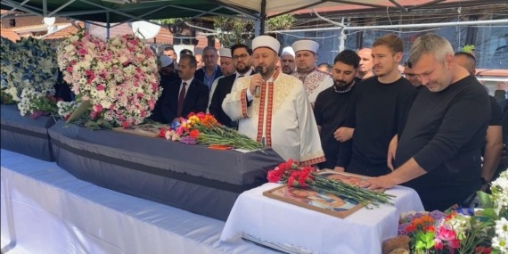 Solingen kurbanları gözyaşları ile Filibe’de toprağa verildi..