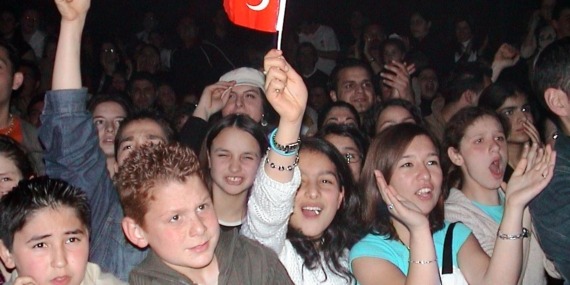 60.Yıl anısına Belhaber’den, 2004 Yılı Resimler..