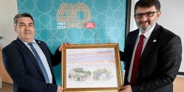 ditib_istisare_toplantisi_40_yil_tablo_hediye