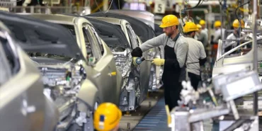 aa-20240730-35268669-35268668-sakaryada-yilin-ilk-yarisinda-uretilen-10-aractan-7si-dunya-yollarinda