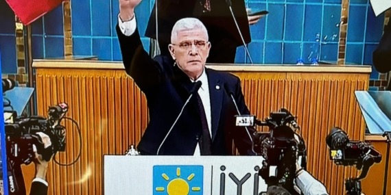 Müsavat Dervişoğlu İYİ Parti Meclis Grup Toplantısı’nda Devlet Bahçeli için ‘topaç’ benzetmesi yaptı.