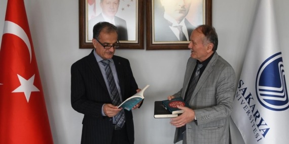 Bizim Sakarya Ekibi, SAÜ Rektörü Prof. Dr. Hamza Al’ı ziyaret etti..