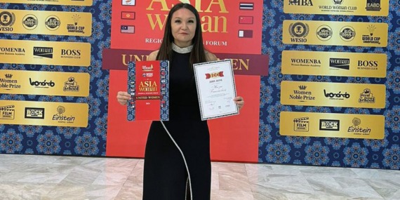 Naziya Bissenova, Asyalı başarılı kadınlar arasında, ödüle layık görüldü..