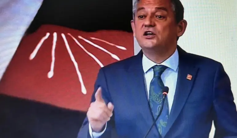 Özgür Özel