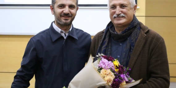 Sakarya Üniversitesinde Edebiyatçı Faik Baysal Konuşuldu