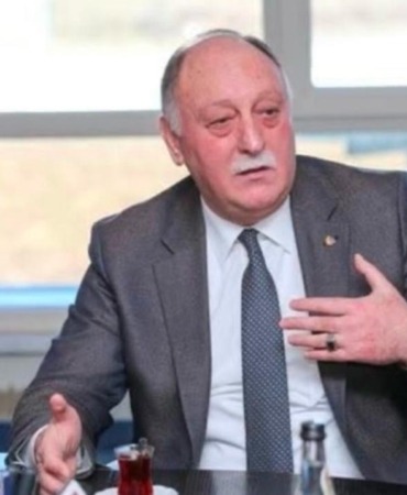 Şinasi Bayraktar