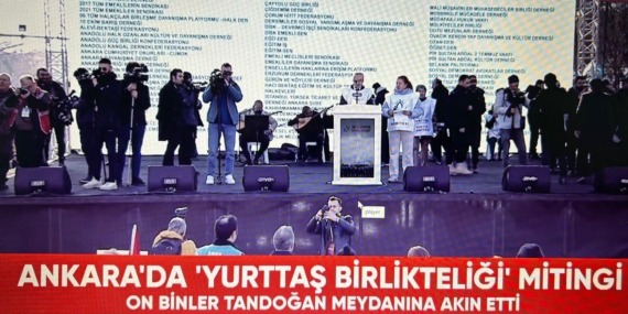 İşçi, emekli ve çalışanlar Ankara’da, siyasi iktidarın aldığı kararları protesto ediyor..