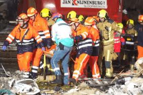 afbeelding-met-brandweerman-arbeider-helm-werkk-2