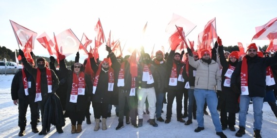 Türk Gençleri,Sarıkamış Şehitlerinin izindeydi..