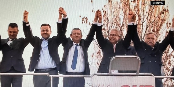 Özgür Özel,” Halk seçim istiyor Erdoğan!”