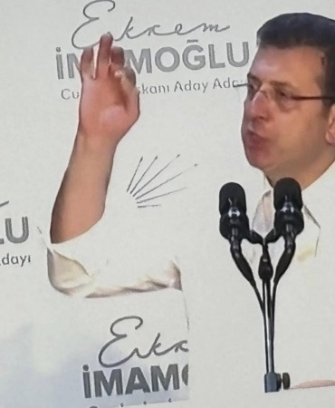 Ekrem İmamoğlu a