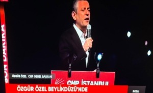 Özgür Özel D