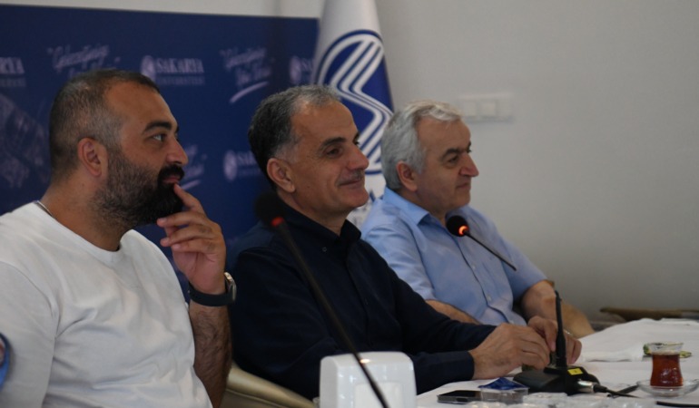 Rektör Prof. Dr. Hamza Al, Uluslararası Öğrencilerle Bir Araya Geldi (1) (1)