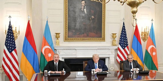 ABD Hakemliğinde, Azerbaycan ile Ermenistan Barış için imza attı..