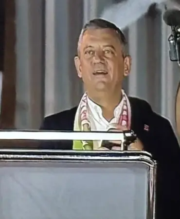 Özgür Özel Bayrampaşa