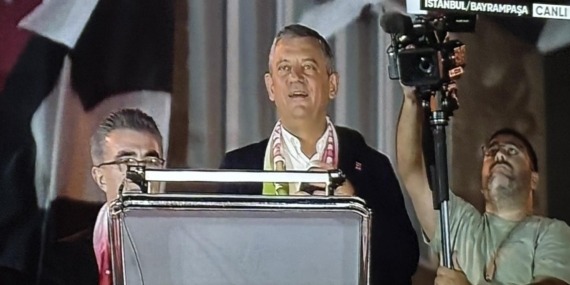 Siyaset pusulası iyice şaşırtıyor..