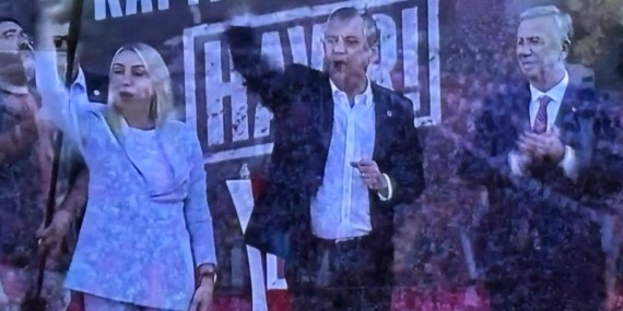 Türkiye’de muhalifler, Ankara’dan iktidara seslendi: “Sandığı getir!”