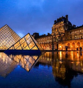 Paris’in ünlü Louvre Müzesi soyuldu!