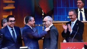 Özgür Özel Grup 2