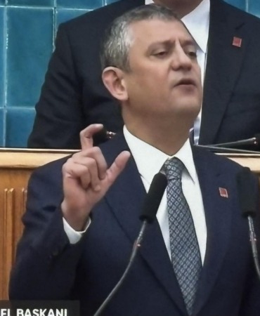 Özgür Özel 2