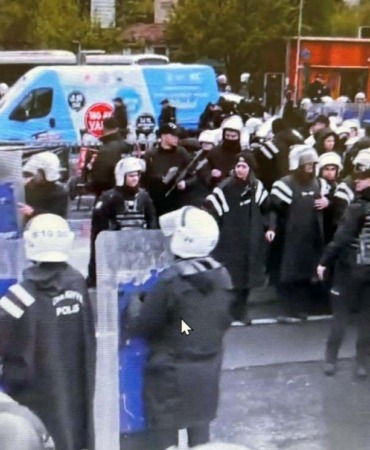 Polis Taksim 4